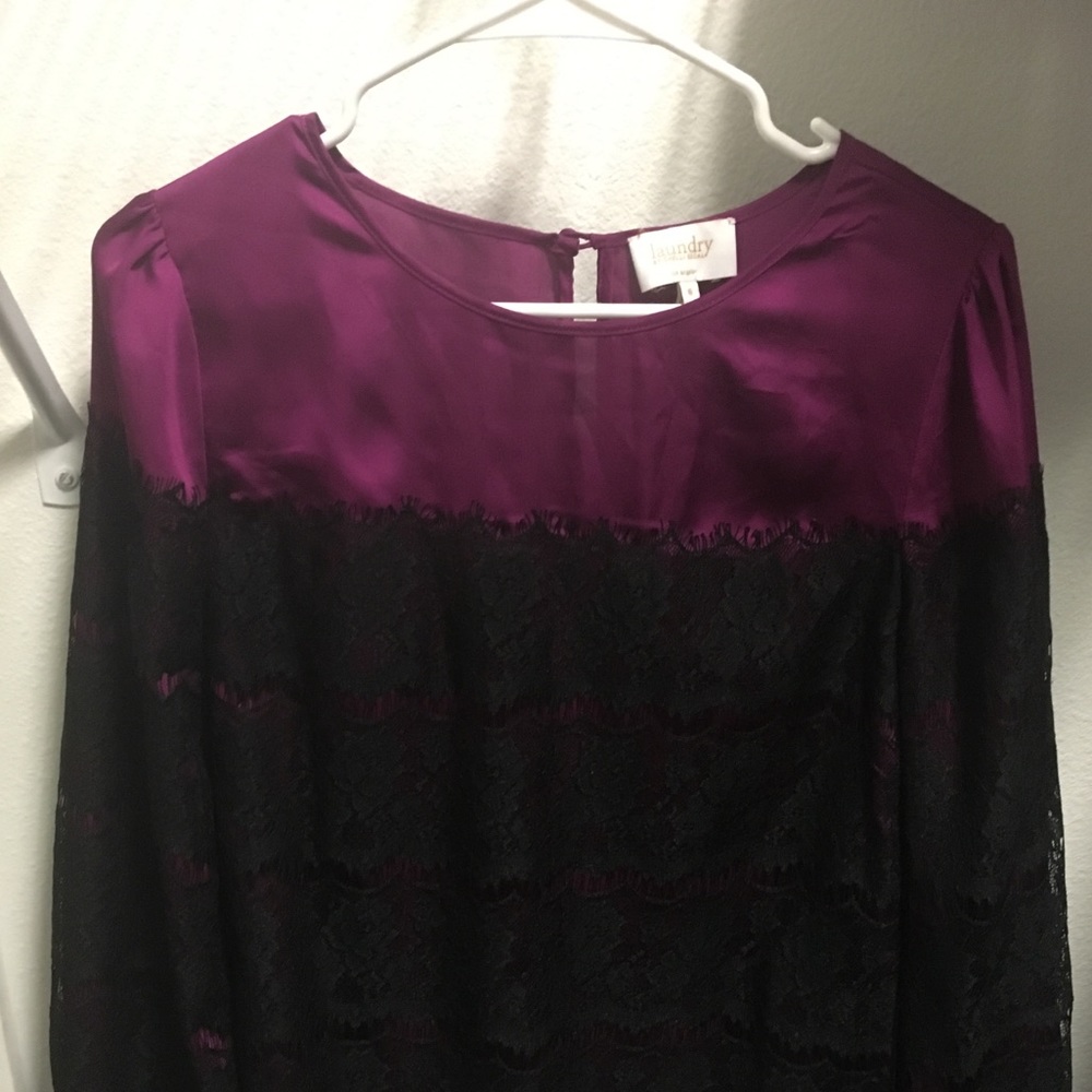 Super cute long sleeve shirt.